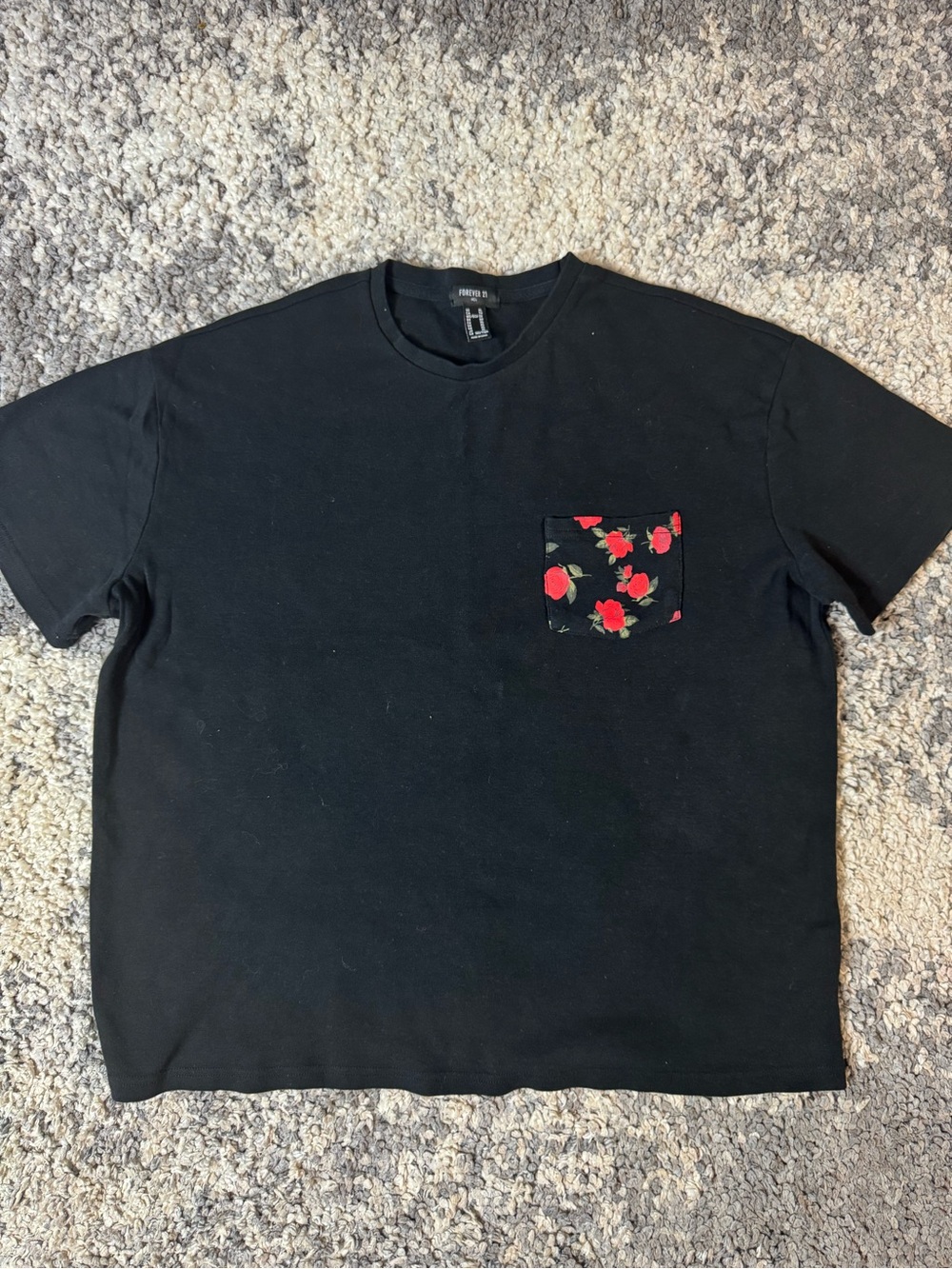 Forever 21Men, Black Men's Crewneck T-Shirt with Rose Floral Pocket, XL